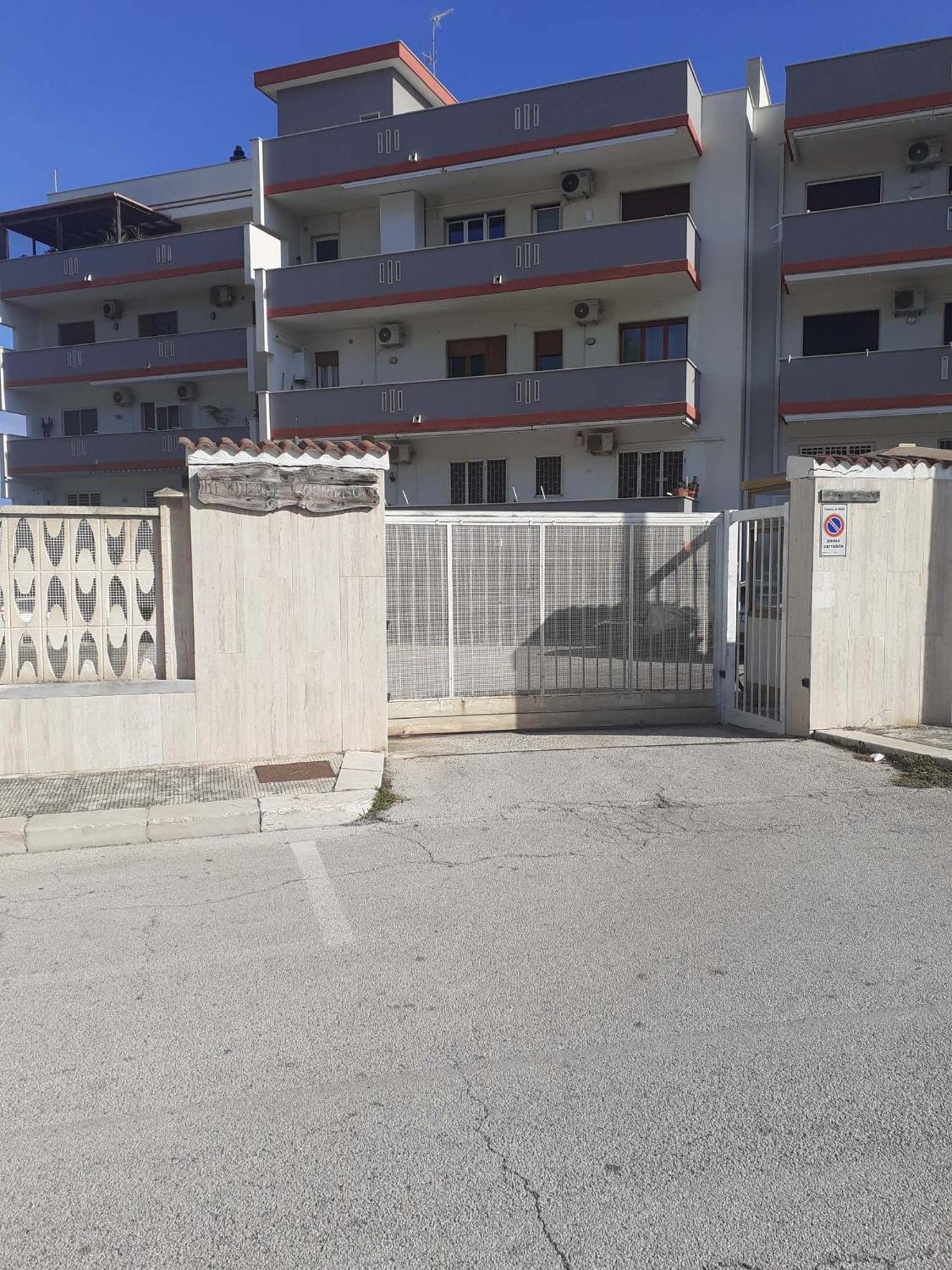 Portami A Sentire Le Onde Del Mare Apartment Бари Екстериор снимка